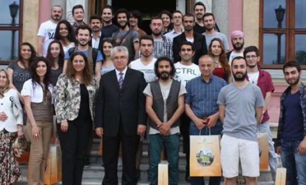 Edirne Belediyesinden Emeği Geçenlere Plaket