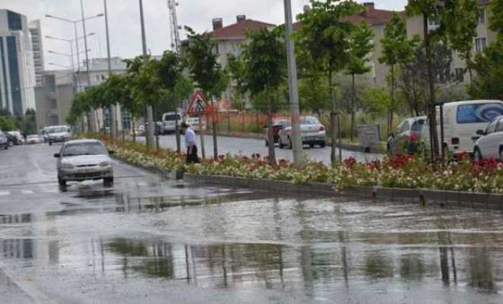Yağmur Yağdı Böyle Oldu