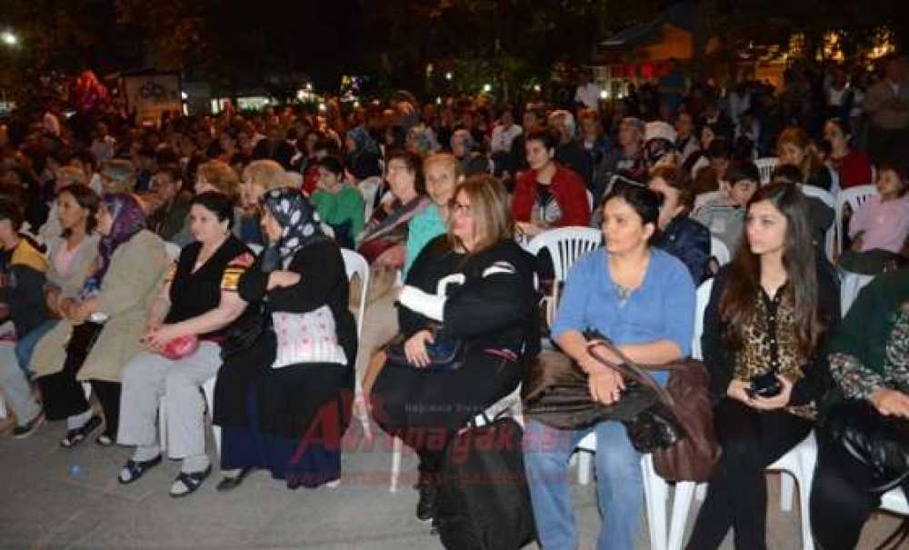 Chp Çorlu İlçe Gençlik Kolları'ndan Nazım Hikmet'i Anma Gecesi