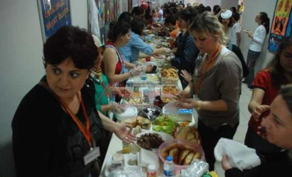 Furtuni Ve İsak Pinhas İlkokulu`ndan Kermes Ve Sergi