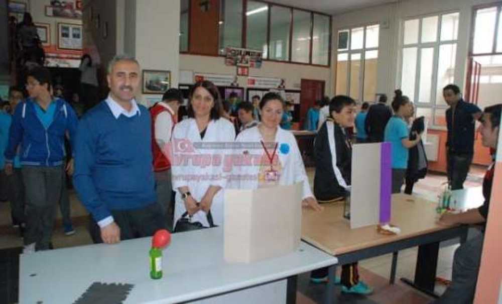 Serpicioğlu Ortaokulu'ndan 8. Geleneksel Bilim Şenliği