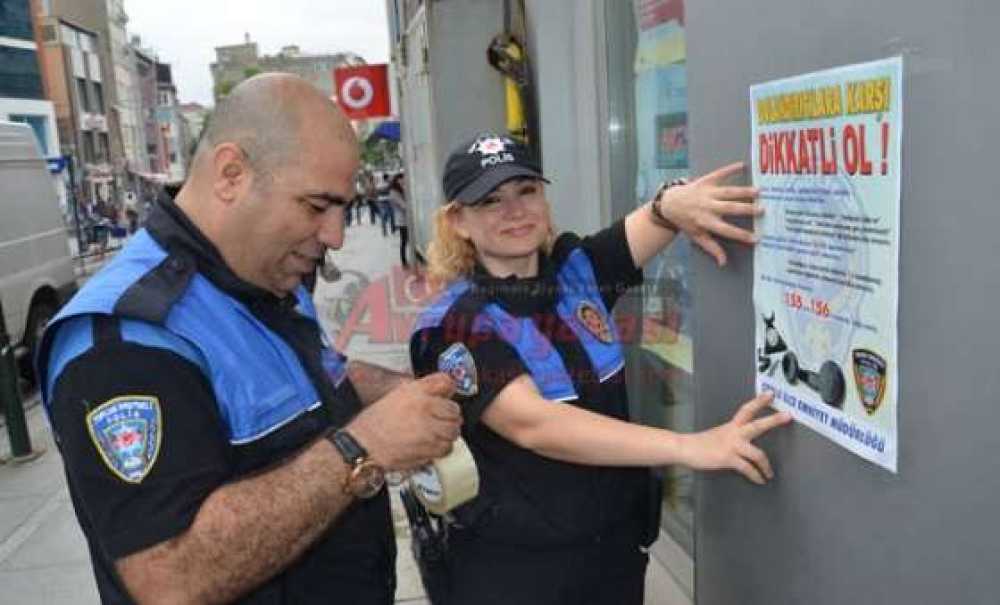 Tdp'den Telefon Dolandırıcılarına Karşı Afişli Uyarı