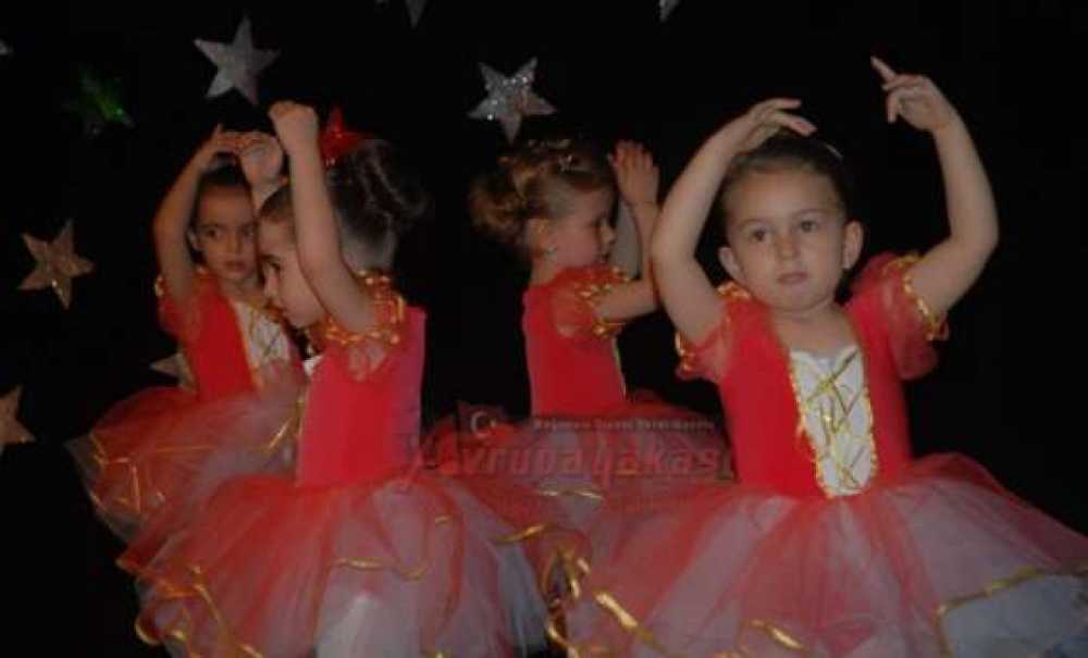 Kırçiçekleri`nden Yılsonu Gösterisi