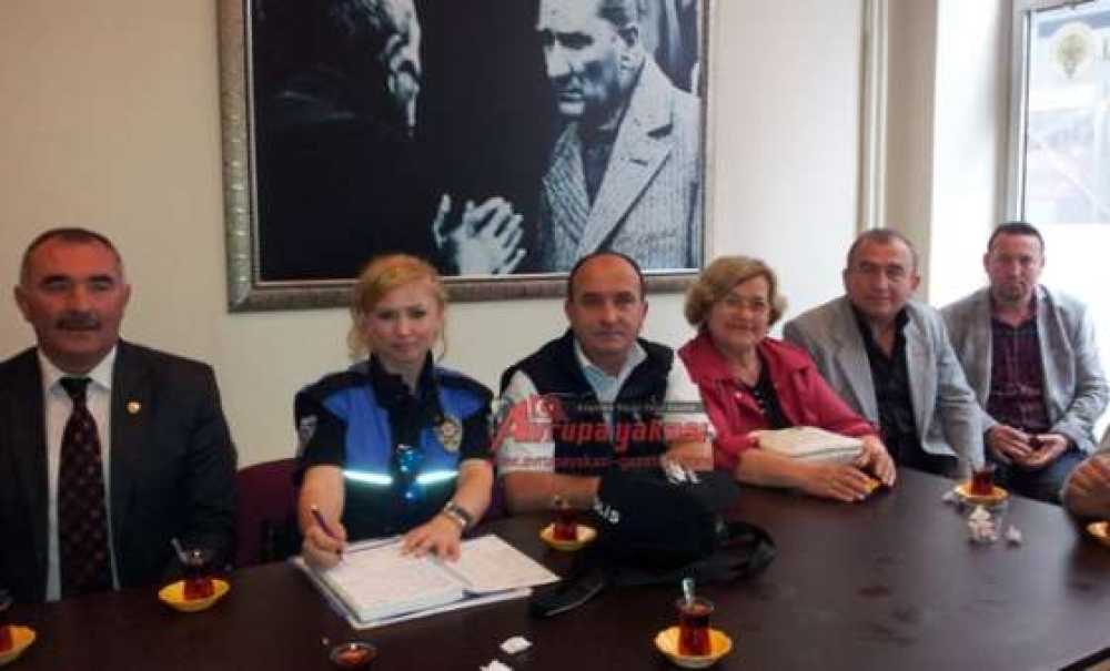 Tdp Muhtarlarla Bir Araya Geldi