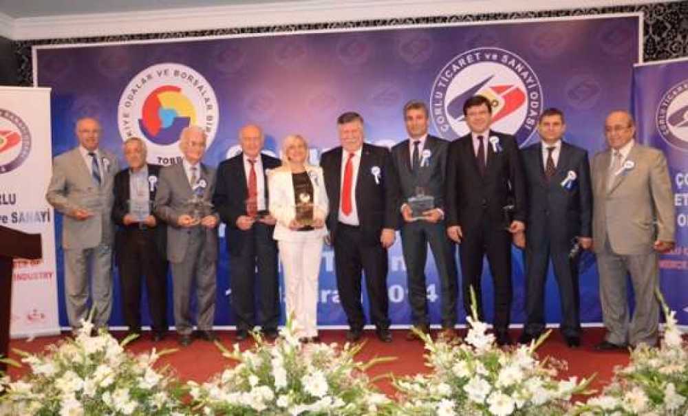 Türkiye İş Bankası Çorlu Şubesi'ne Onur Ödülü