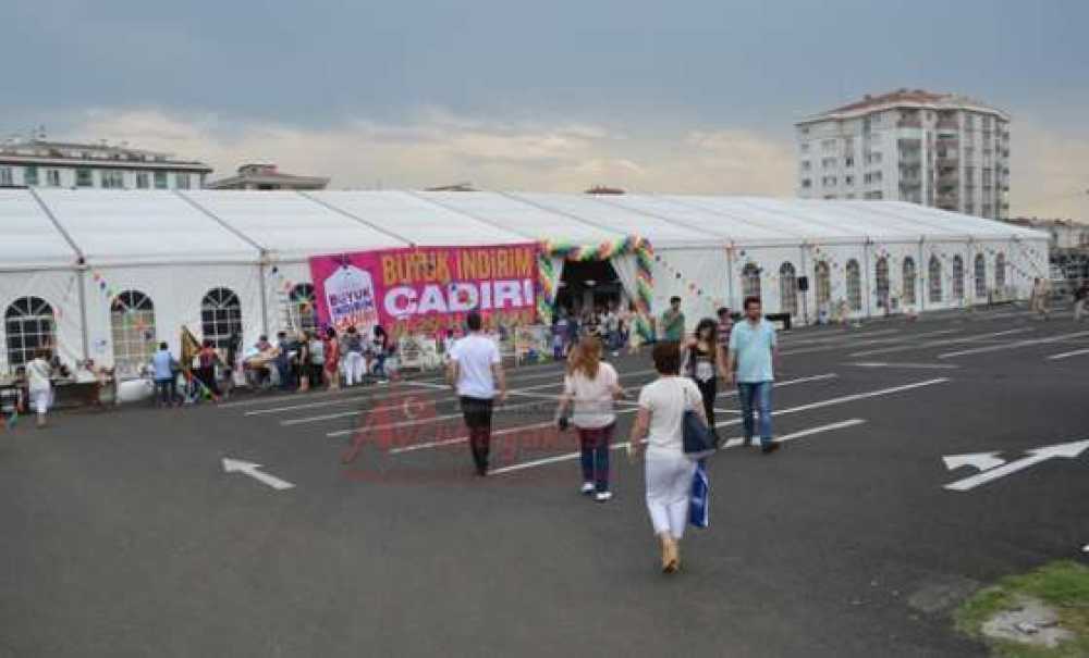 Optimed Ve Avrupa Göz'den İndirim Çadırında Stant