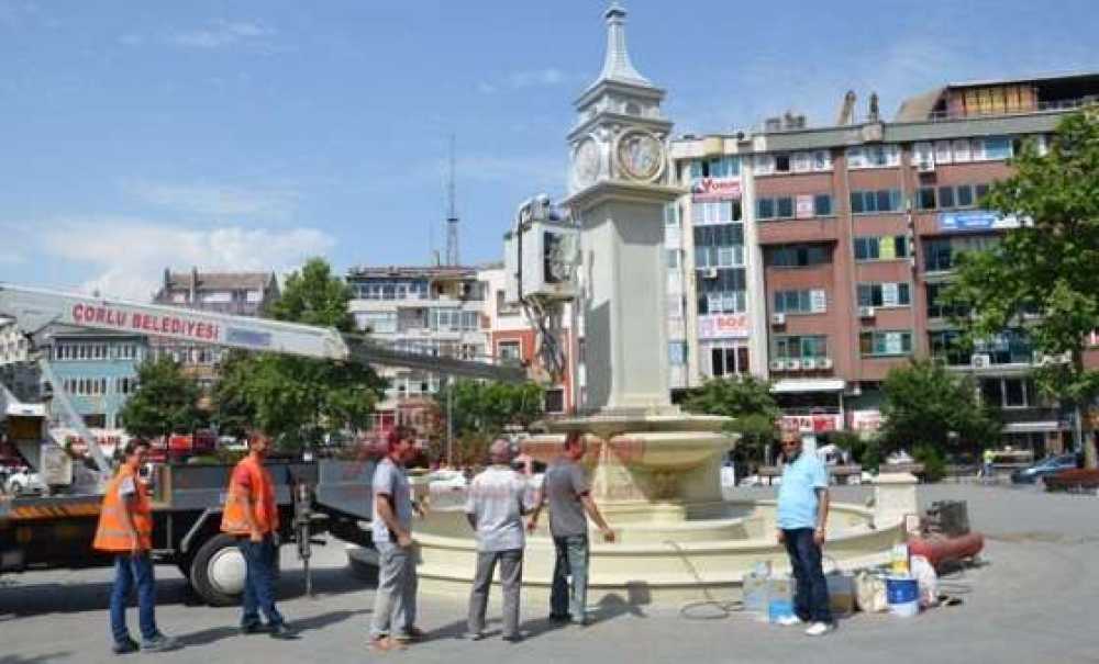 Saat Kulesi Bakıma Alındı