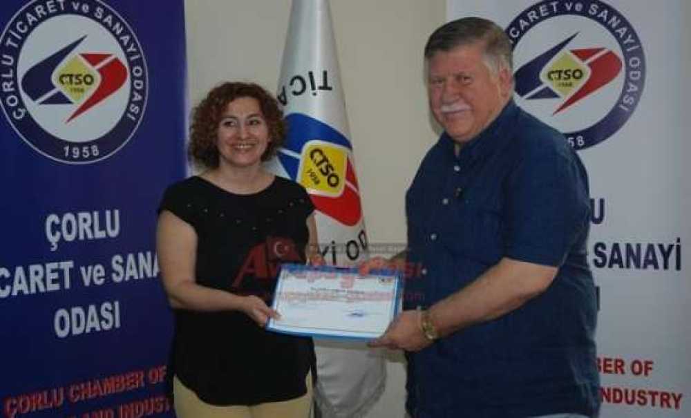 Uygulamalı Girişimcilik Eğitimini Tamamlayanlara Sertifikaları Verildi