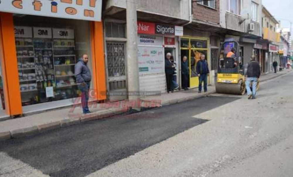 Çorlu Belediyesi Yamalama Çalışmalarına Başladı