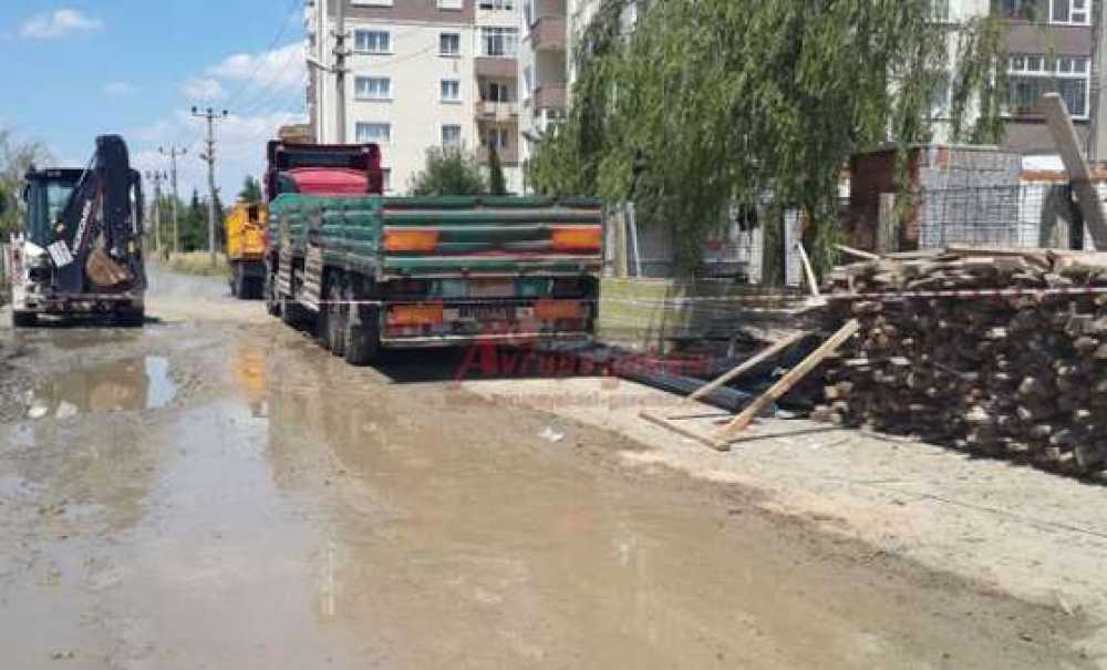 İnşaat Demirlerinin Altında Kalan Yaşlı Adam Öldü