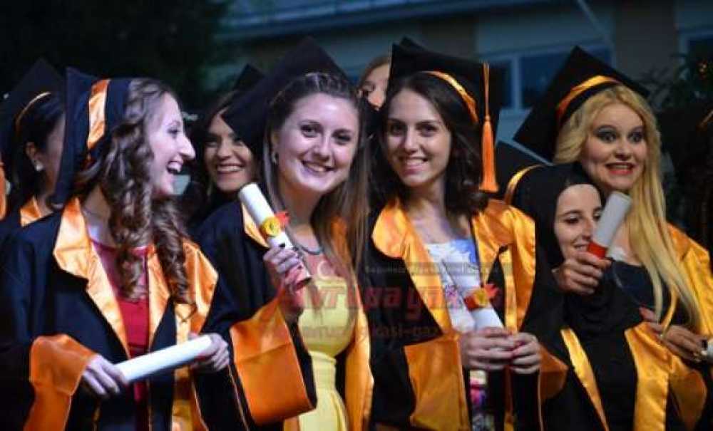 Çorlu Myo'da Mezuniyet Coşkusu