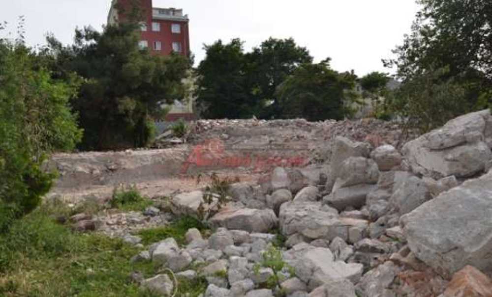 Hafriyat Yerinde Duruyor