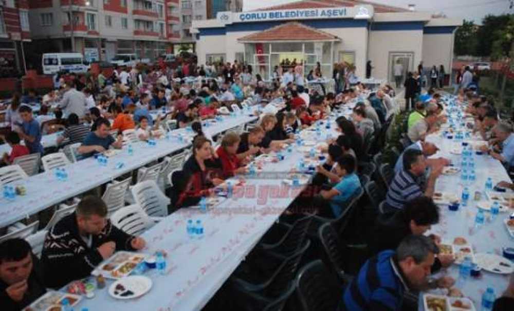 İlk İftar Yemeği Başkan Baysan`dan