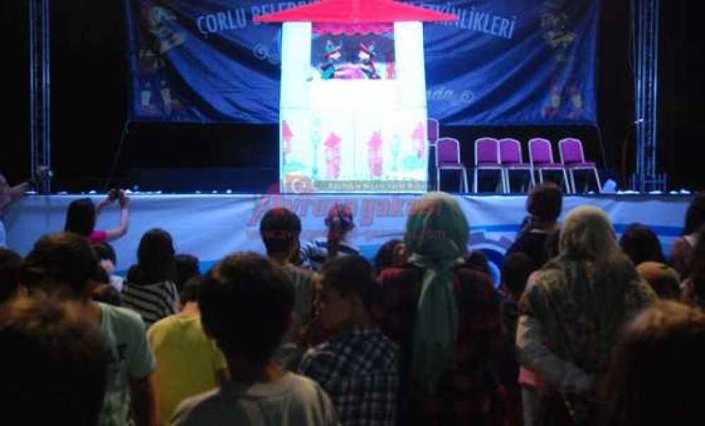 Çocukların Kukla Sevgisi