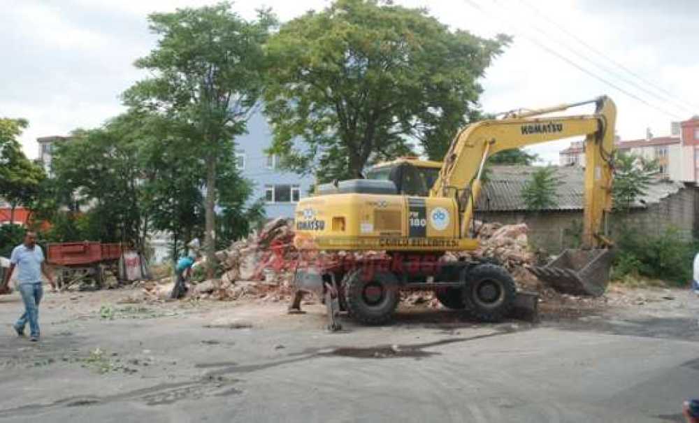 Çorlu Belediyesi`nin Metruk Bina Hassasiyeti