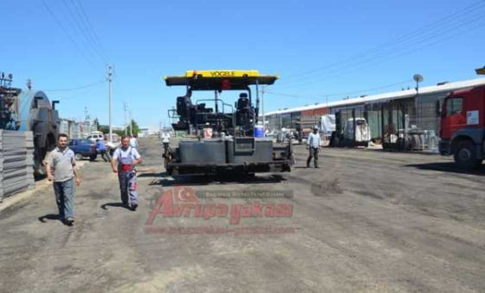 Yeni Sanayi Sitesinin Yolları Yapılıyor