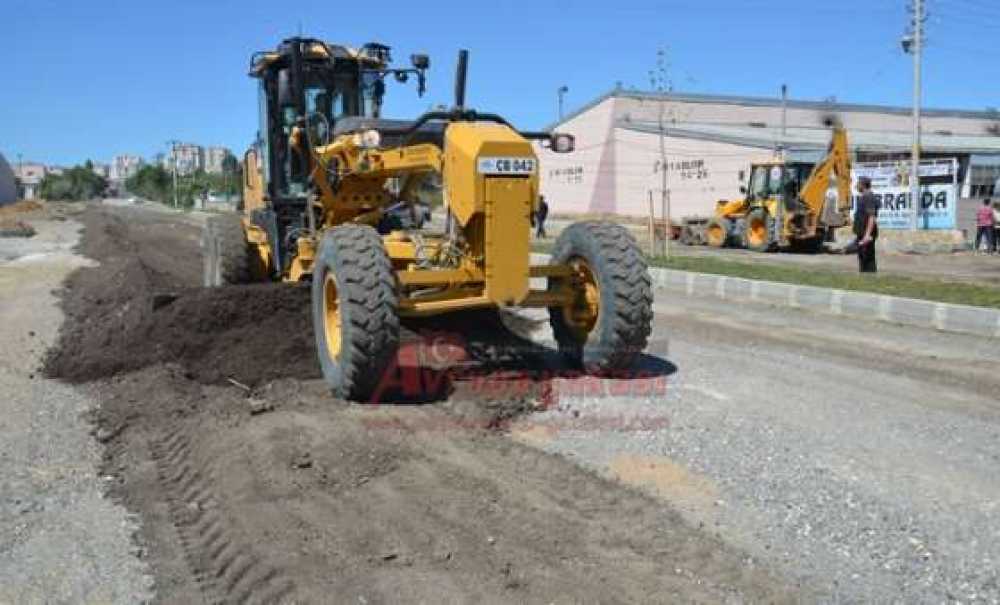 Yeni Sanayi Sitesinin Yolları Yapılıyor