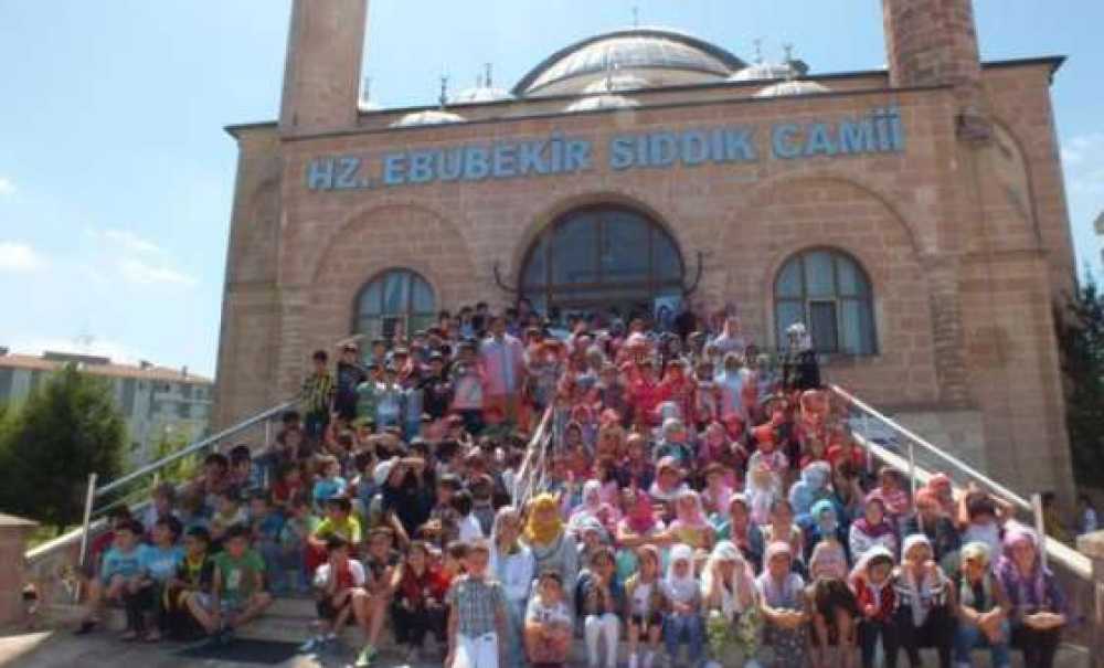 Çorlulu Çocuklar Camiye Koşuyor Kur`anla Buluşuyor