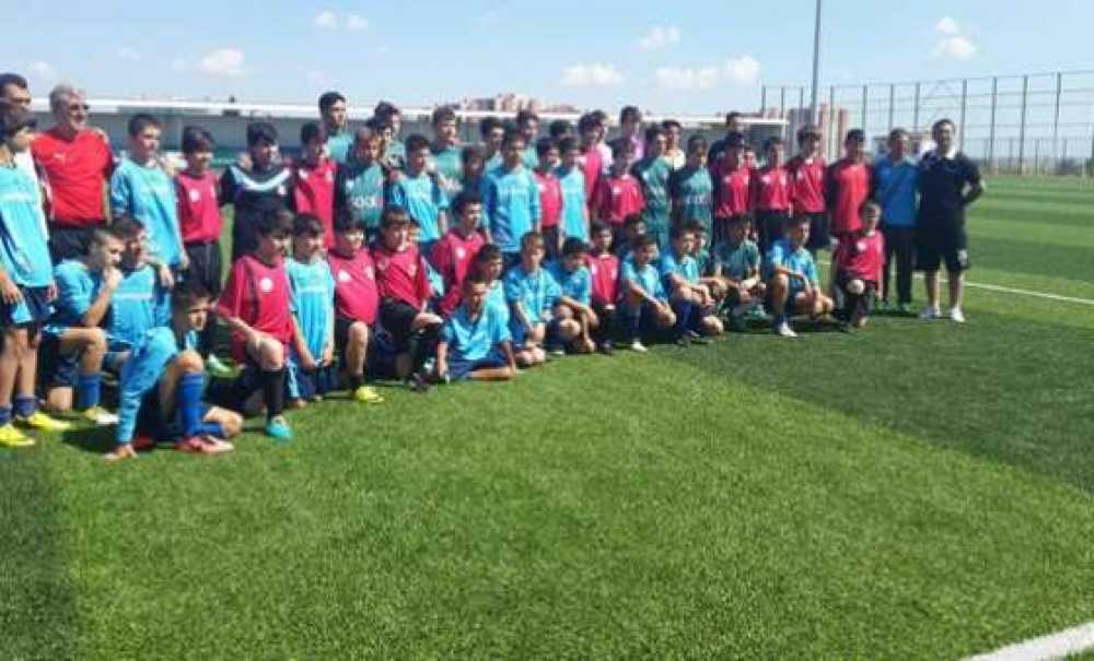 Yıldız Gençlikspor`dan 6. Anma Turnuvası