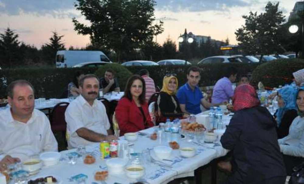 Sgk Çalışanları İftarda Buluştu