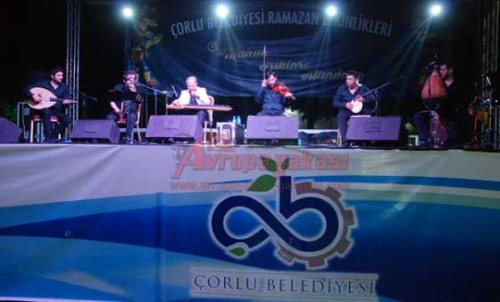 Kanun Virtüözü Göksel Baktagir Çorlulularla Buluştu