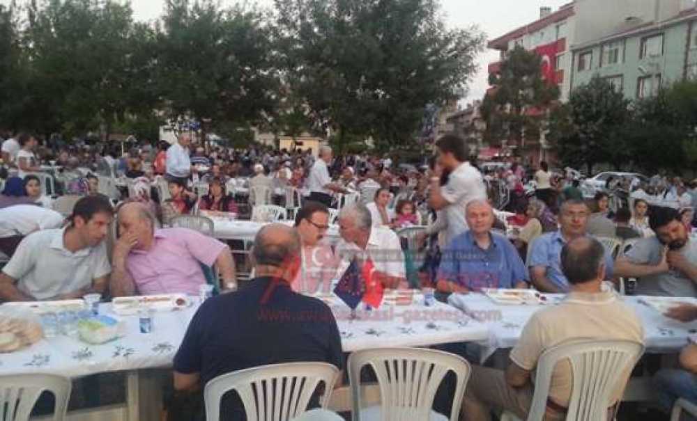 Çorlu'daki Göçmenler Çorlu Kilikadılılar Derneği'nin İftarında Buluştu