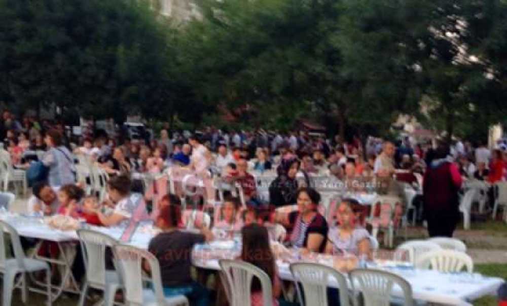 Çorlu'daki Göçmenler Çorlu Kilikadılılar Derneği'nin İftarında Buluştu