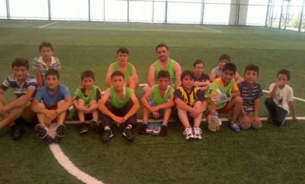 Kur`an Kursu Öğrencileri Futbol Maçında Ter Döktü