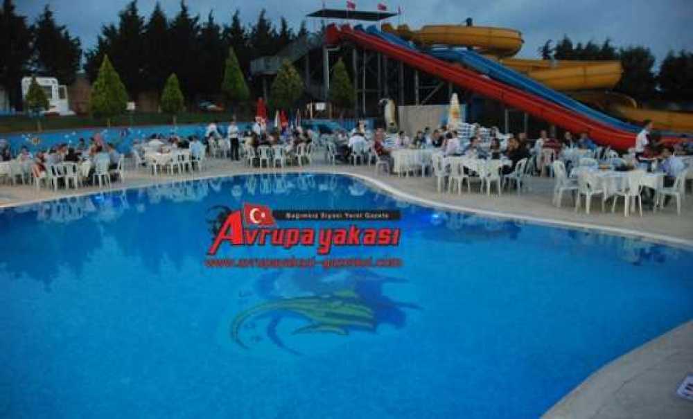 Atlantis Aquapark`tan İftar Yemeği