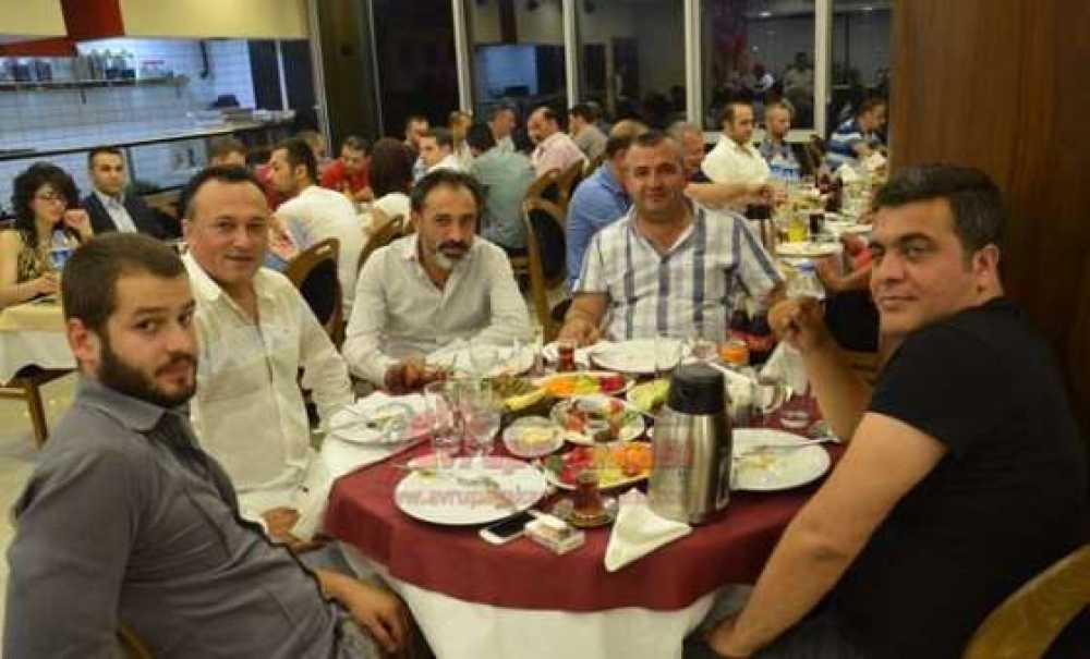 Kartürk Yapı'dan İftar Yemeği