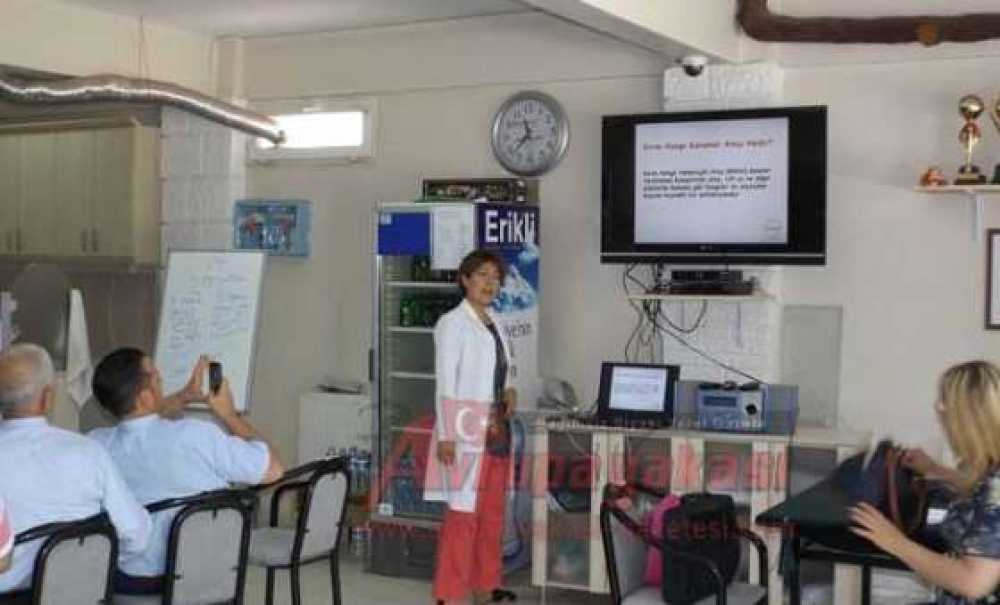 Velimeşeli Çiftçilere Kene Eğitimi