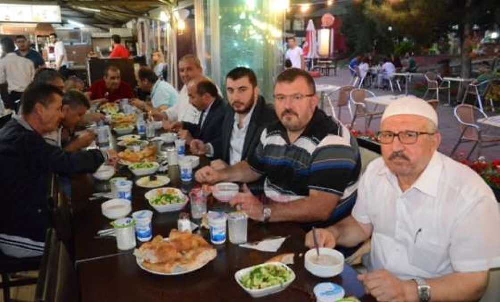 İşadamı Muammer Varol'dan İftar
