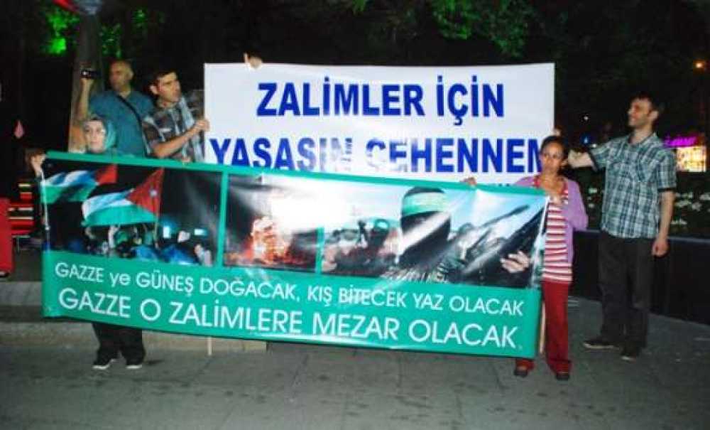 Ak Partili Gençler İsrail`i Kınadı