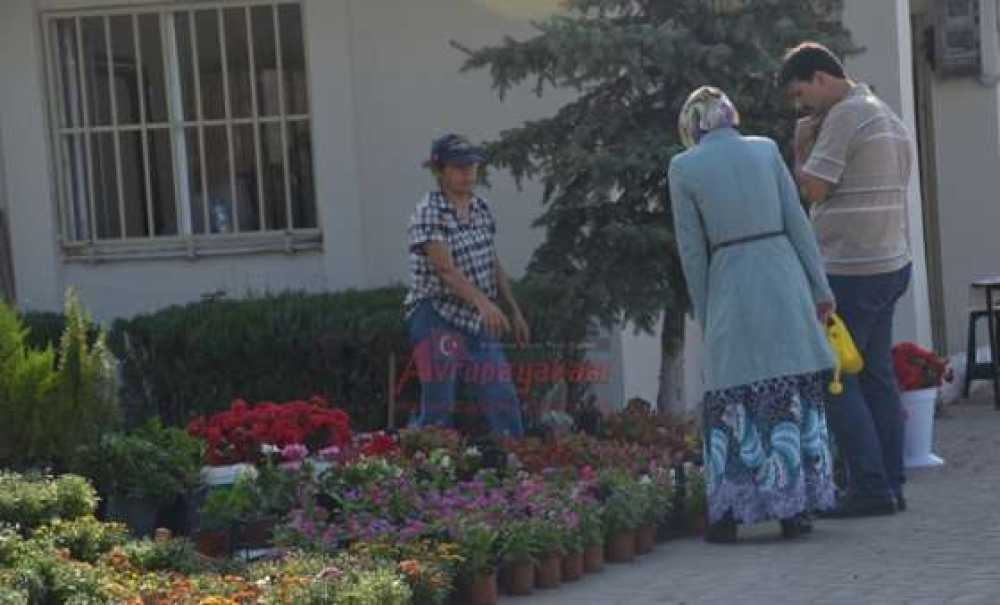 Mezarlıklara Bayram Ziyareti