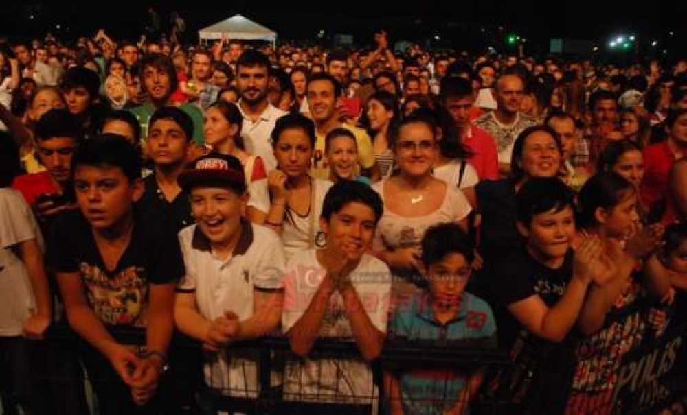 Çorlu`dan Model Geçti