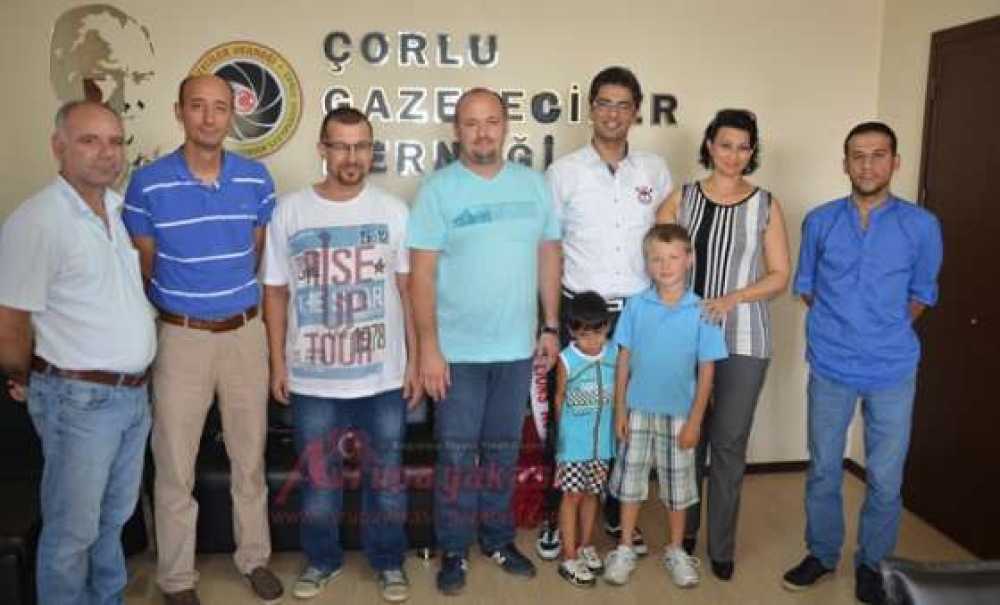 Çorlu Rotary Kulübü'nden Çorlu Gazeteciler Derneği'ne Ziyaret