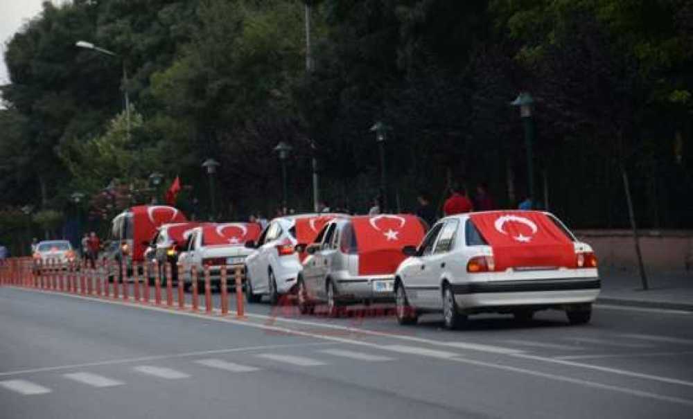 Çorlu'da Asker Adaylarından Araç Konvoyu
