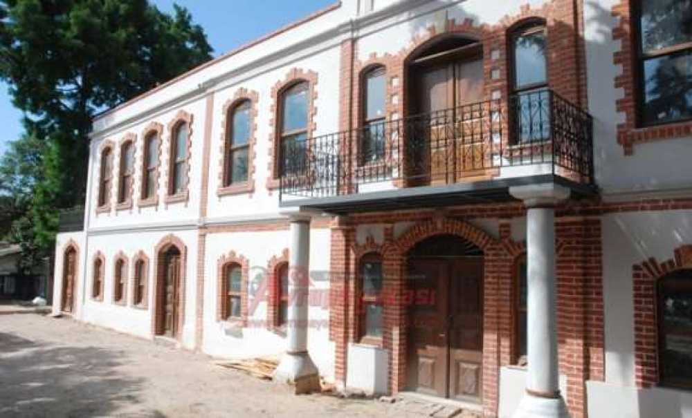 Tarihi Belediye Binası Başka Bayrama Kaldı