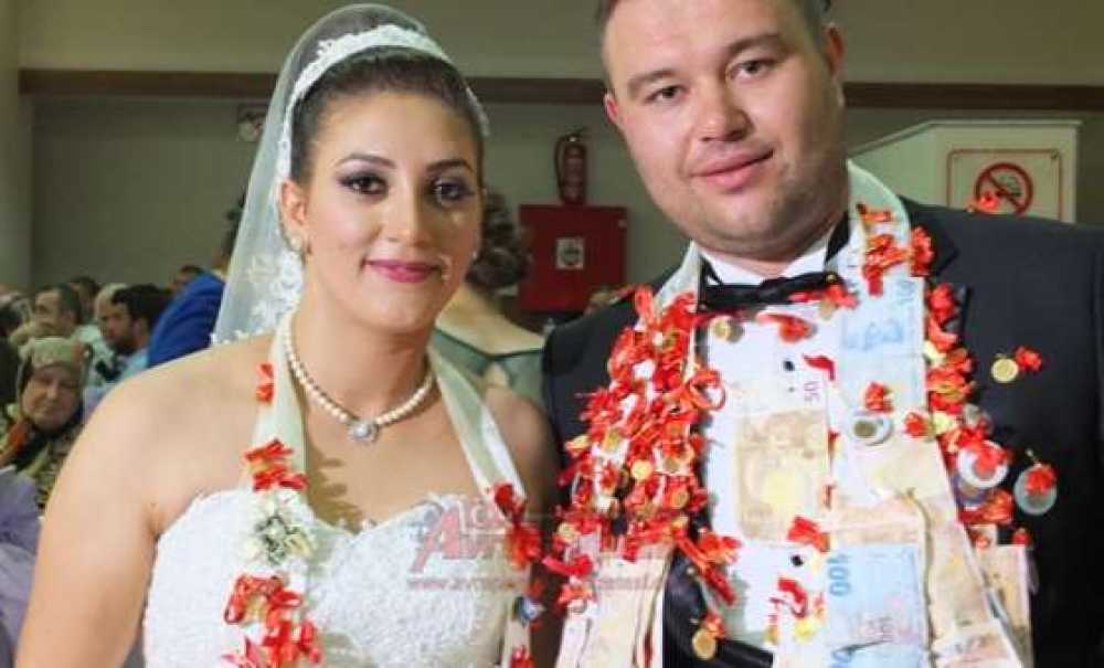 Eskimen Ve Solak Ailelerinin Mutlu Günü