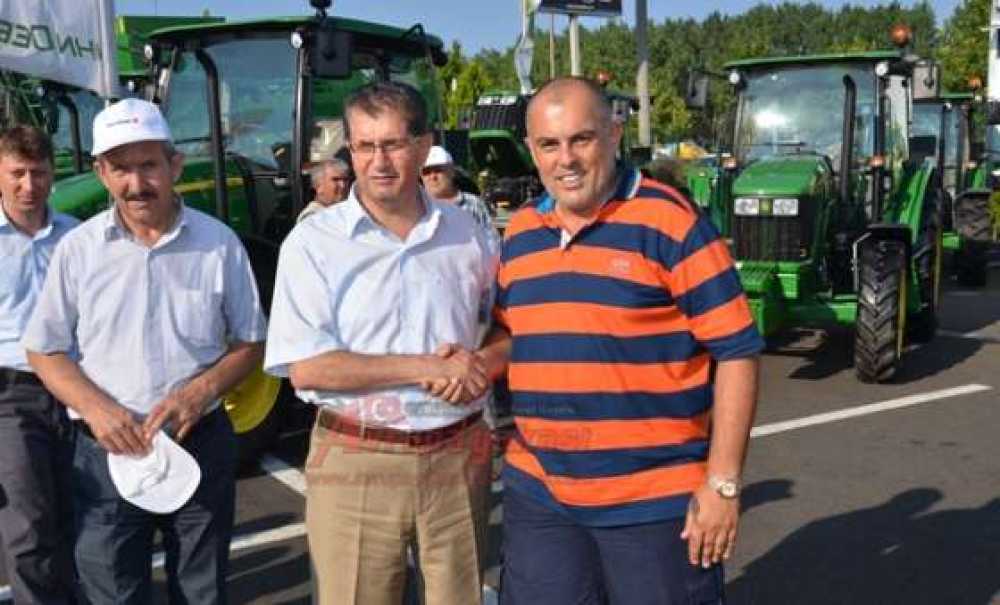 Kaymakam Doğan Tarım Makinelerini İnceledi