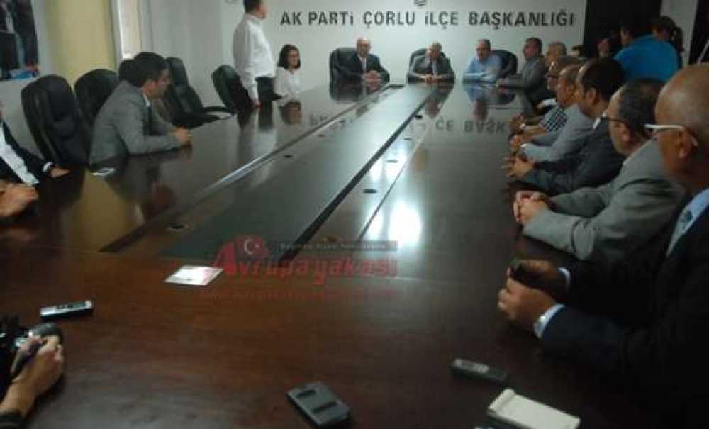 Ak Parti`nin Yeni Yönetimi Görev Dağılımını Yaptı