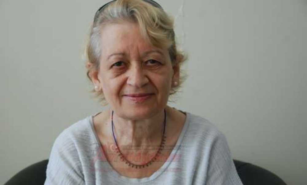 Ümit Yurtseven`den Kağıt Oyma Resim Sergisi