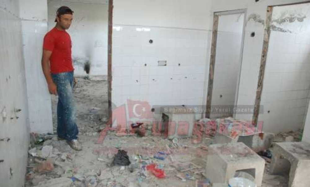 Madde Bağımlıların Mekanı Olan Soyunma Odaları Yıkıldı