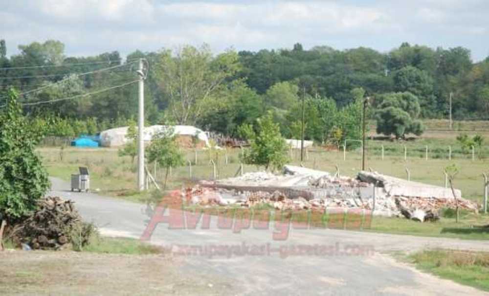 Madde Bağımlıların Mekanı Olan Soyunma Odaları Yıkıldı