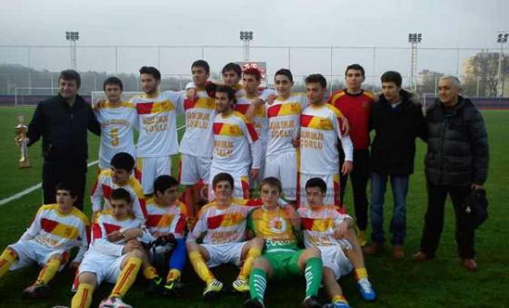 Aslanspor U-17'de Şampiyon Oldu