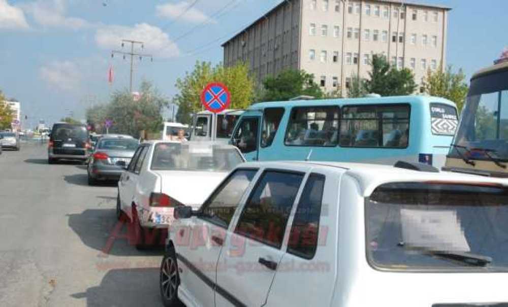 Çorlu Emniyeti`nin Önü Galeriye Döndü