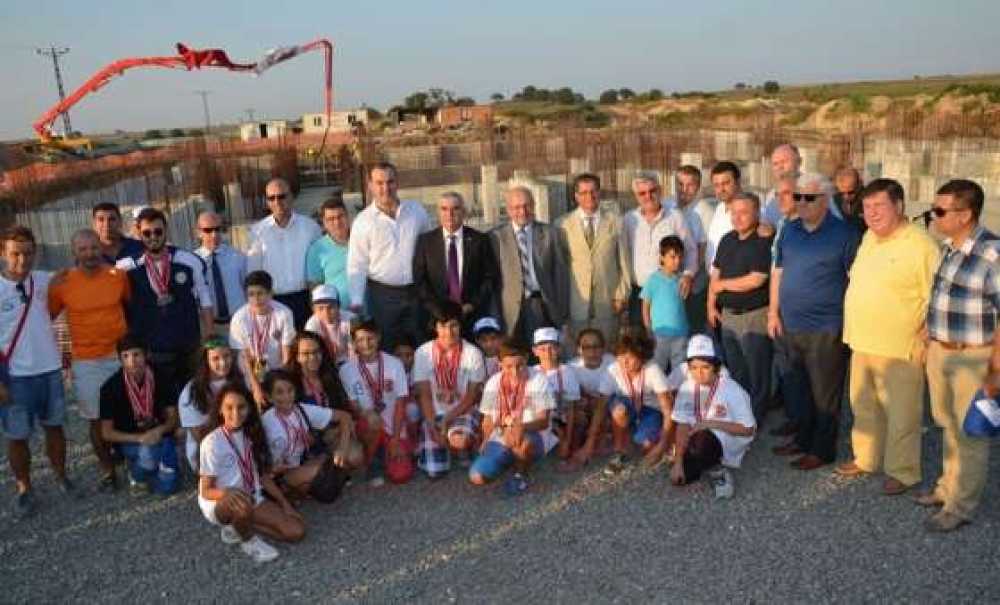 Çorlu Yüzme Havuzuna Kavuşuyor