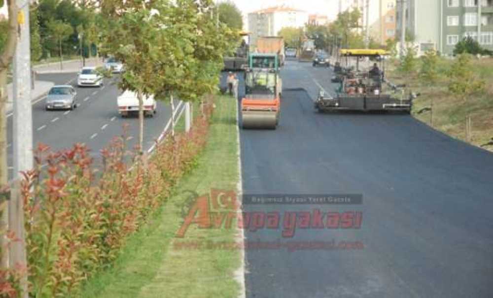 Bülent Ecevit Bulvarı`nda 2. Etap Asfaltlamaya Geçildi