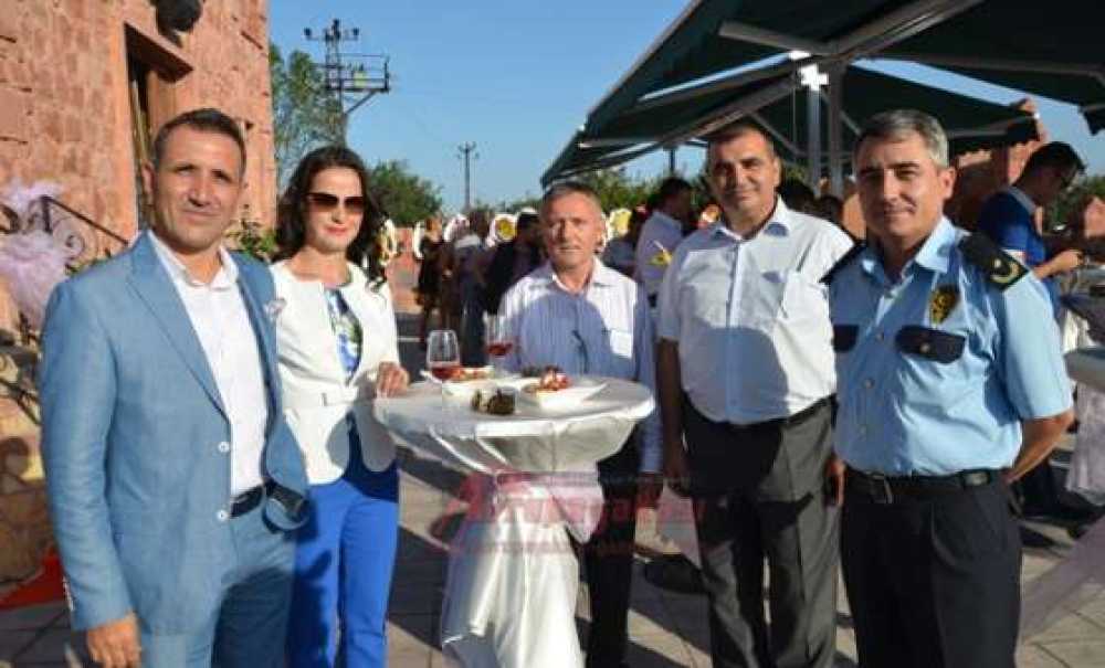 Taş Konak Açıldı