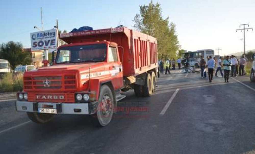 Facia Gibi Trafik Kazası